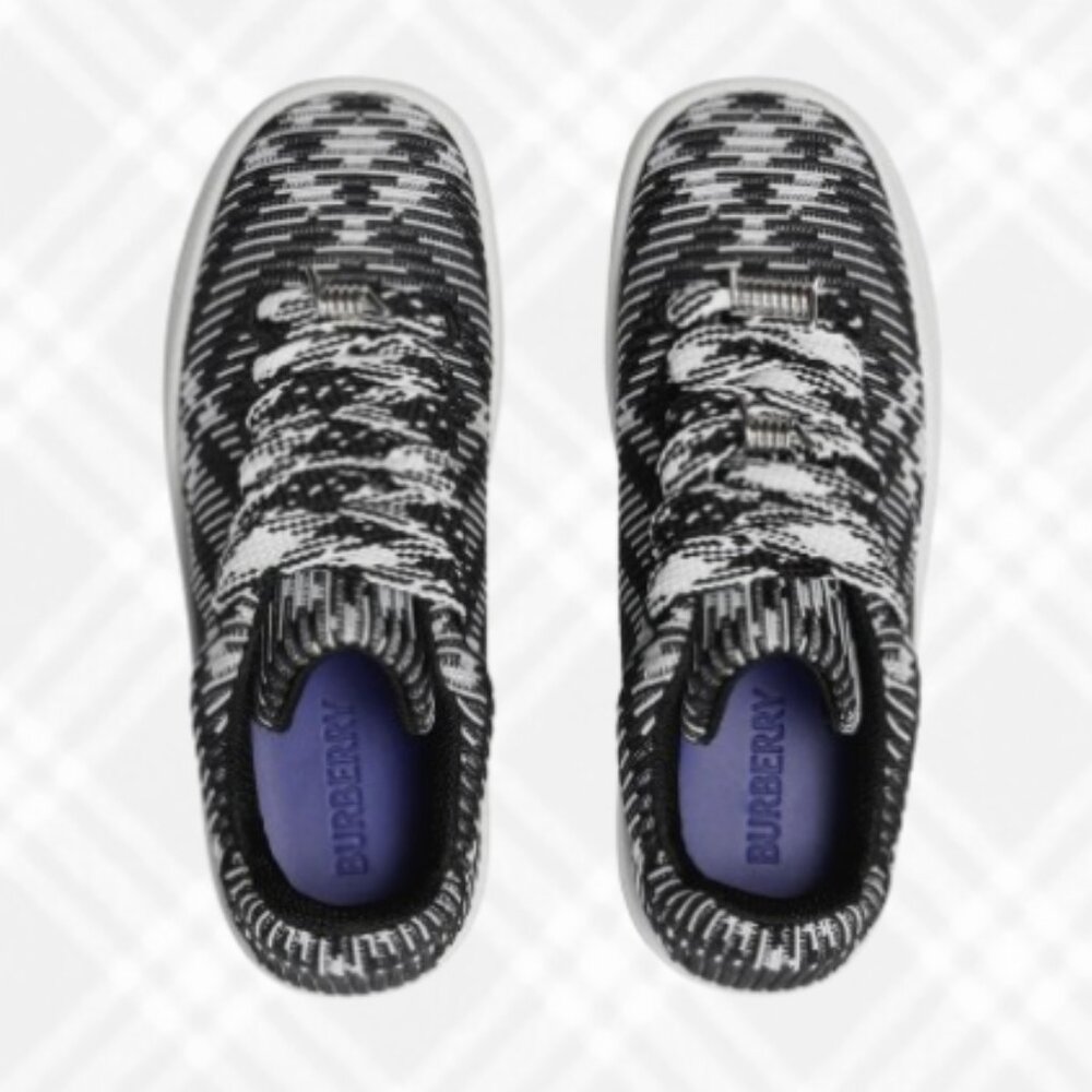 🔴SOLD🔴 BURBERRY Check Knit Box Sneaker - Black and White Size 39 - Picture 1 of 12